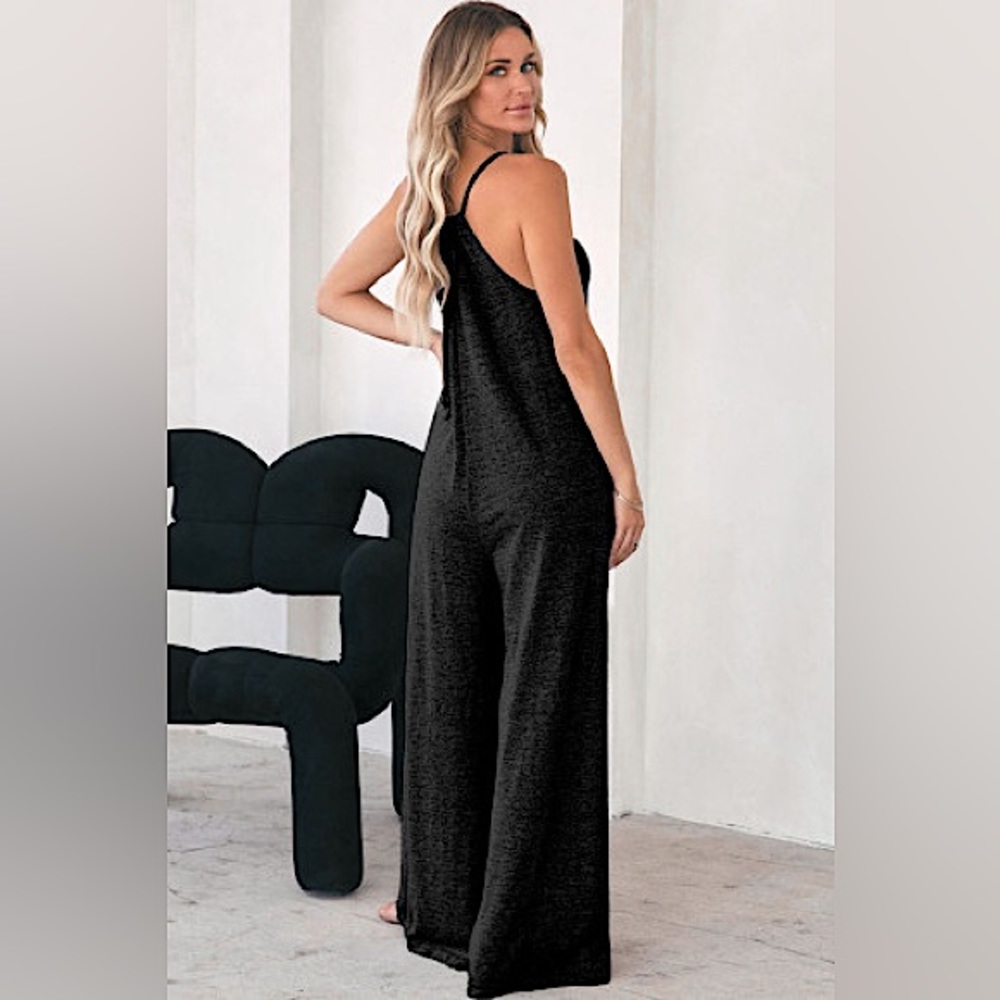 Black Loose Fit Side Pockets Spaghetti Strap‎ Wide Leg Jumpsuit - Picture 3 of 5